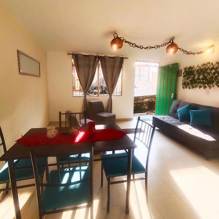 Apartamento Familiar Privado 101 Con Bano Cocina Tv Wifi Sala 살렌토 외부 사진