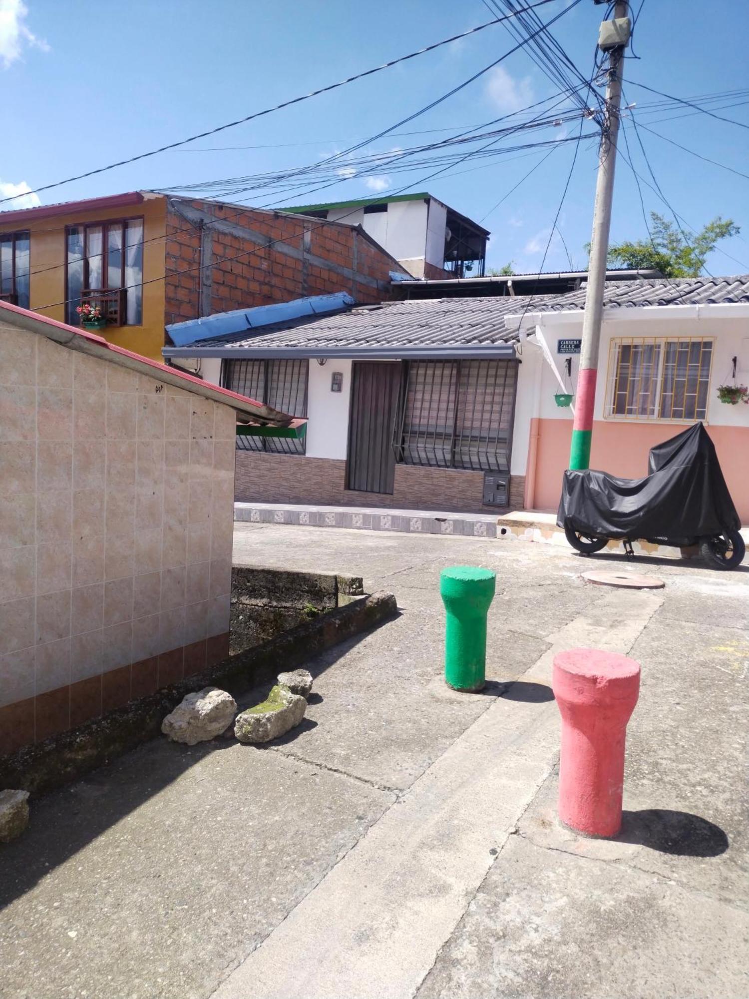 Apartamento Familiar Privado 101 Con Bano Cocina Tv Wifi Sala 살렌토 외부 사진