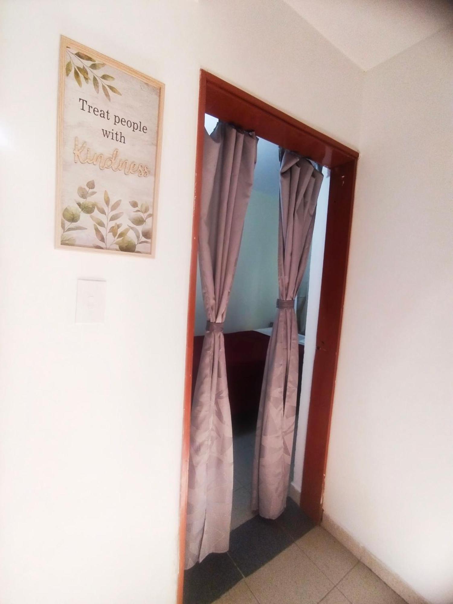 Apartamento Familiar Privado 101 Con Bano Cocina Tv Wifi Sala 살렌토 외부 사진