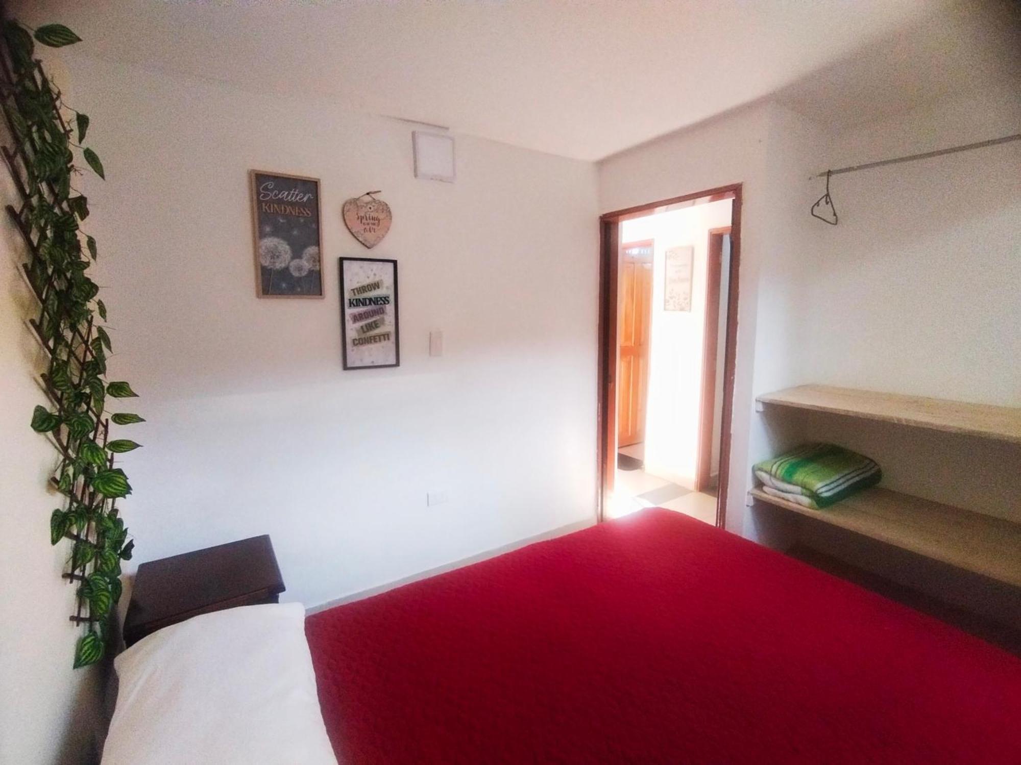 Apartamento Familiar Privado 101 Con Bano Cocina Tv Wifi Sala 살렌토 외부 사진
