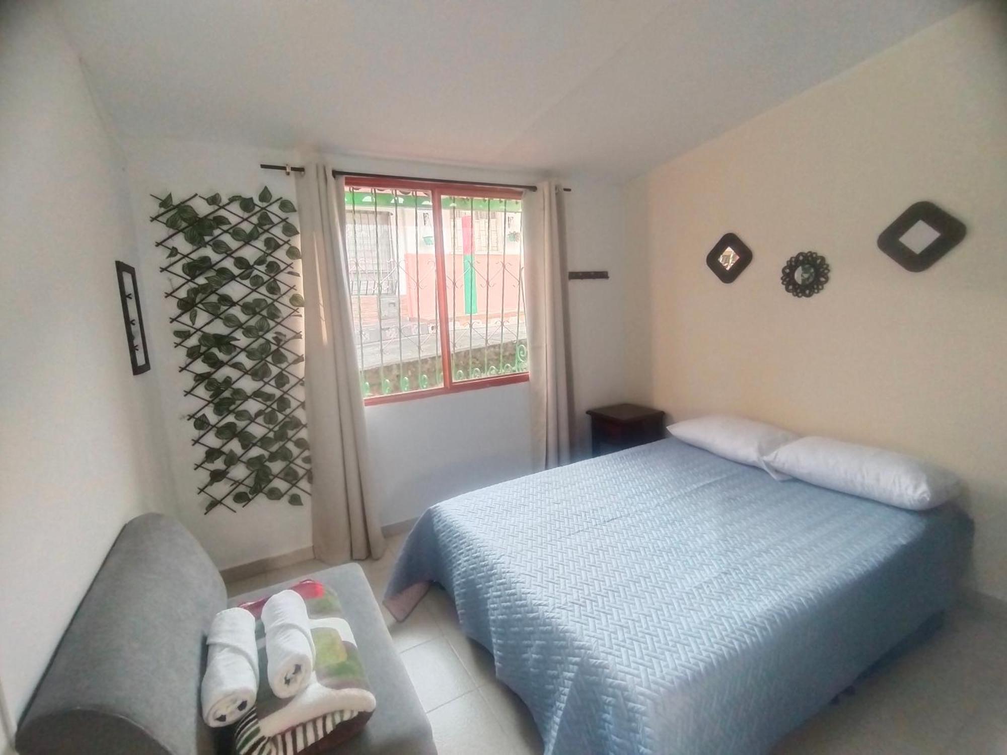 Apartamento Familiar Privado 101 Con Bano Cocina Tv Wifi Sala 살렌토 외부 사진